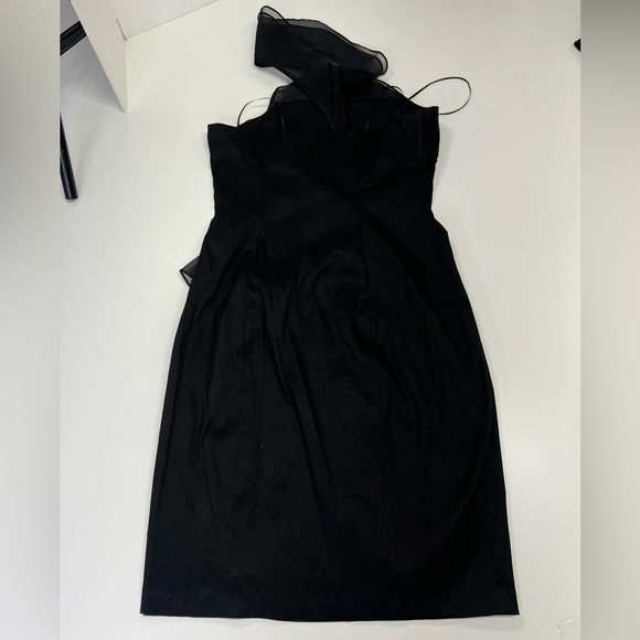 Max and Cleo Black Ruffle Cocktail Dress Size 6 - Picture 4 of 14